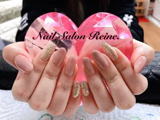ネイル Nailsalon Reine所属・玉栄 伶奈のネイルデザイン