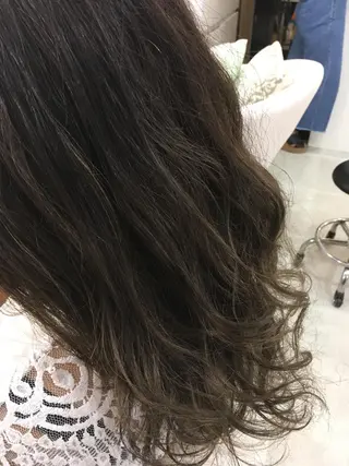 セミロング ロング カラー 髪質改善 中川　翔のヘアスタイル