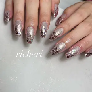 ミディアム ネイル richeri beautyのネイルデザイン