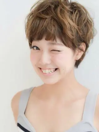 小谷 俊祐のヘアスタイル