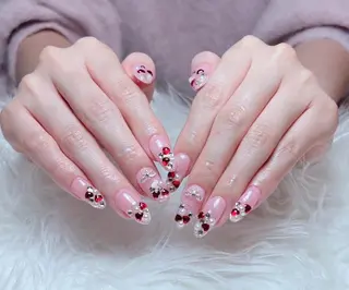 ネイル RAFFINE 月🦋🩵のネイルデザイン