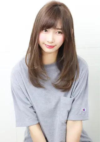 セミロング 森 海のヘアスタイル