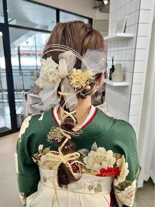 ヘアアレンジ Nico所属・Nico🌛 Karenのネイルデザイン