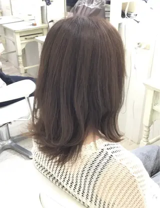 ミディアム 岡崎 嶺のヘアスタイル