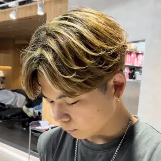 ショート カラー パーマ メンズ センターパート マスターかずまのヘアスタイル