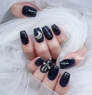 ネイル She   Nail所属・ISA_ BELLAのネイルデザイン