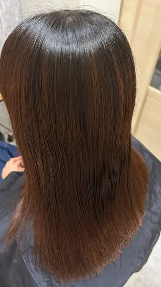 セミロング カラー ♣️似合わせカット 艶髪カラーYUUGAのヘアスタイル