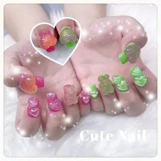 ネイル GO TODAY SHAiRE SALON原宿 Liber所属・️🫧もこ 艶感ネイル🫧のネイルデザイン