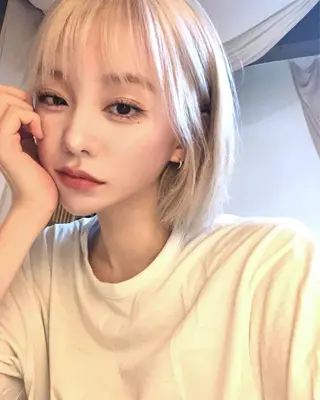 ショート えり 堀江/ボブ /艶髪/レイヤーのヘアスタイル