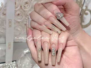 ネイル ✨Nailsalon Vi+✨のネイルデザイン