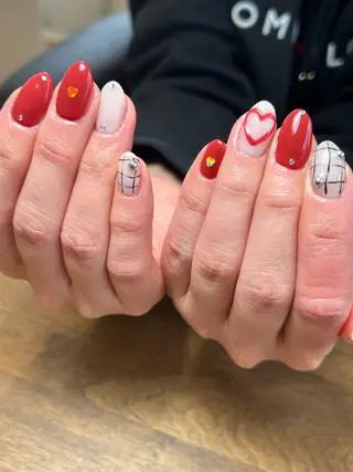 ネイル poli nailsのネイルデザイン