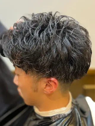 ショート パーマ メンズ 圓子 快のヘアスタイル