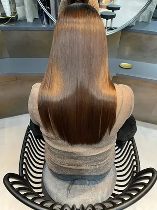 セミロング 半個室サロンyoures hair 髪質改善トリートメント東新宿店所属・榊原竜弥 髪質改善/美髪作りのヘアスタイル