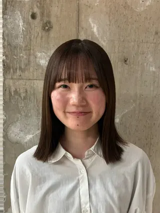 ミディアム BUSH所属・BUSH なかじませりなのヘアスタイル