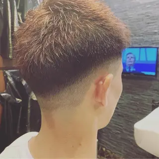 ショート カラー メンズ ヒロ銀座 バーバーショップ神楽坂所属・ひらお あおとのヘアスタイル