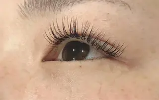 マツエク・マツパ STELLA所属・江里口 はるかのマツエク・マツパデザイン