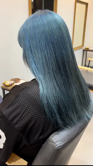 ロング 佐々木 輝人のヘアスタイル