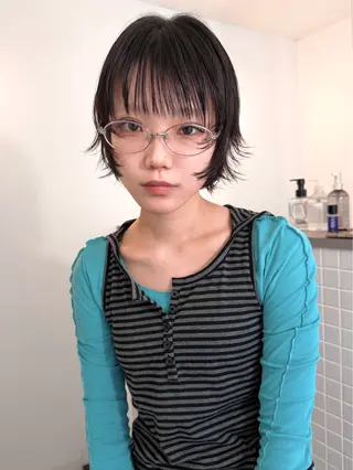 ショート カラー ミルクティーレイヤー Kaito🐩/栄のヘアスタイル