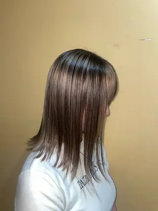 ミディアム 大谷 羽音のヘアスタイル