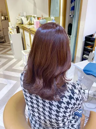 ミディアム レイヤーカット /透明感カラー西田のヘアスタイル