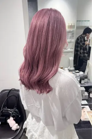 セミロング カラー ハイトーン/レイヤー /艶カラー🎀のヘアスタイル