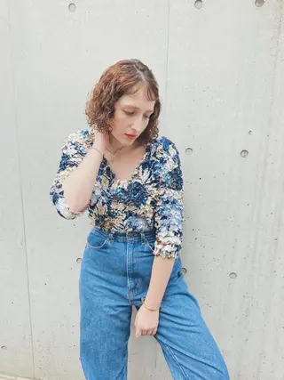 ミディアム 金田 夏野のヘアスタイル