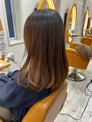 セミロング adorableけやき通り店所属・adorable 小西彩里のヘアスタイル