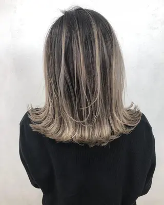 カラー ﾃﾞｻﾞｲﾝｶﾗｰ 🤍ｼﾉﾌﾞ🤍のヘアスタイル