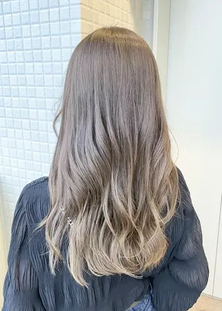 セミロング カラー ✨【公式】 juhl.横浜✨のヘアスタイル