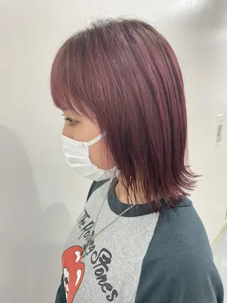 ミディアム カラー akane .のヘアスタイル