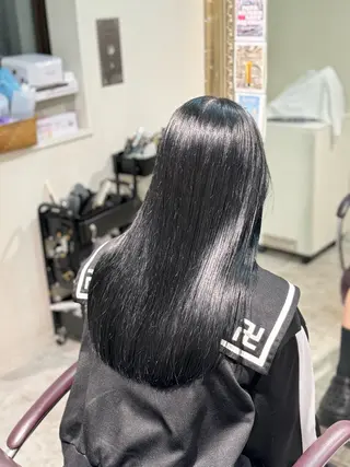 セミロング カラー ハイトーン/ネイル /ミウ 🌺❤︎のヘアスタイル