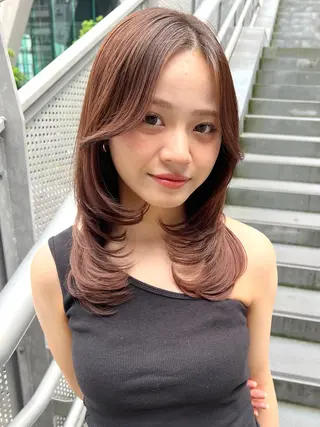 セミロング カラー ブリーチしない暖色 カラー🥀杉 優菜のヘアスタイル