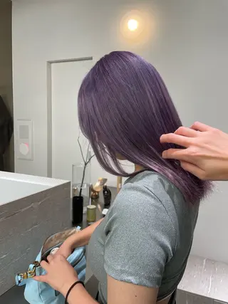 セミロング カラー stén所属・HARUKA/原宿 ハイトーン/レイヤーのヘアスタイル