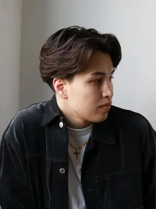 ショート カラー パーマ メンズ Groomers Tokyo所属・フェード/海外パーマ 中垣遼のヘアスタイル