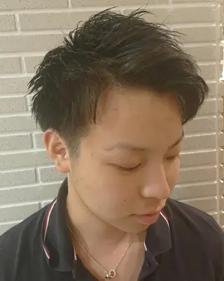 メンズ カラー パーマ ヘアアレンジ ブリーチ/ヘアケア/ 艶髪/イギチハルのヘアスタイル