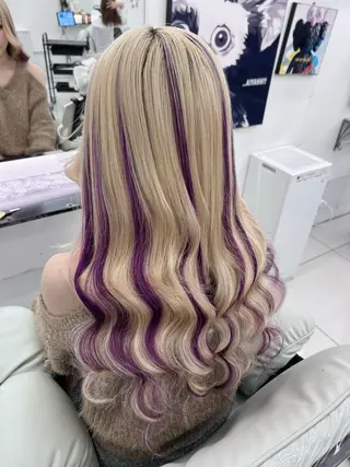 ロング 三尾 樺緒のヘアスタイル