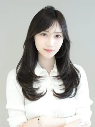 ロング カラー レイヤー/顔周り /透明感🩶高橋大のヘアスタイル