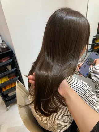 セミロング ✨色持ちの良い艶 カラー✨蟹江真世のヘアスタイル