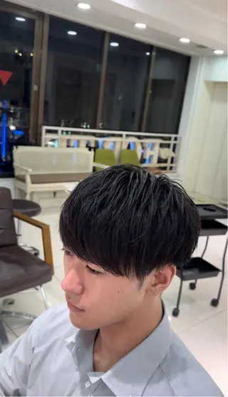 メンズ SALOWIN渋谷caldo店B1所属・岐津公太 メンズ縮毛矯正のプロのヘアスタイル