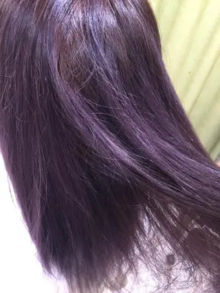 カラー CHIKA Rimのヘアスタイル