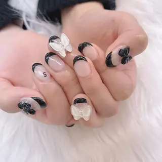 ネイル 🦋ネイルサロン ブラン🌈ゆりのネイルデザイン