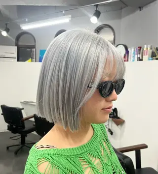 ショート カラー ♡なんば🫧透明感 🫧naako♡のヘアスタイル