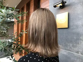 カラー 井上 舞のヘアスタイル