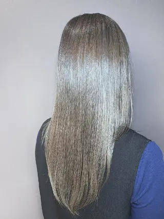 ロング Suimmie 田島のヘアスタイル