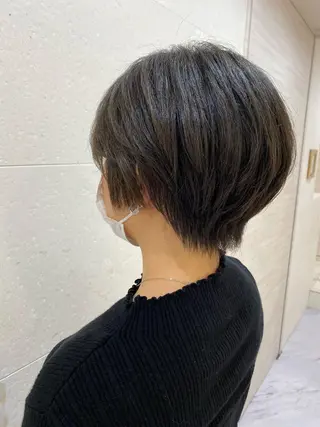 ショート カラー shanti 渡辺新也✂️のヘアスタイル