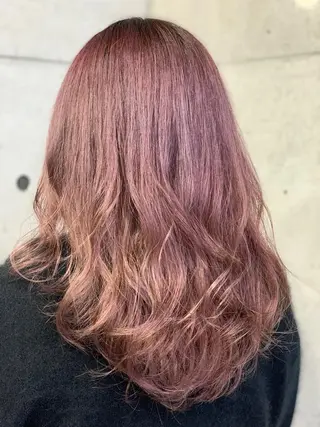 セミロング カラー 小林 美央のヘアスタイル