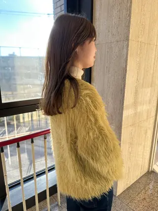 ミディアム 川上 彩夏のヘアスタイル