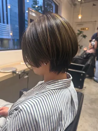 ショート 伊藤 まみのヘアスタイル