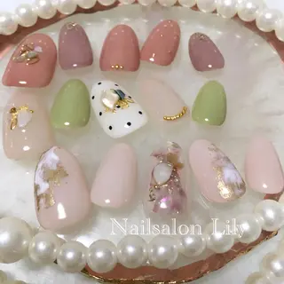 ネイル Nailsalon Lilyのネイルデザイン