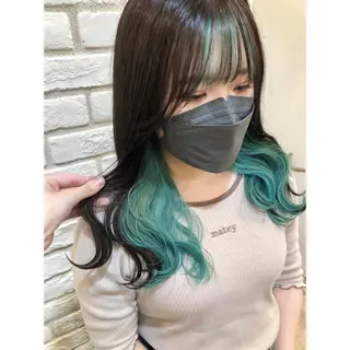 セミロング カラー 推しカラー✨ オタク美容師ユウカのヘアスタイル